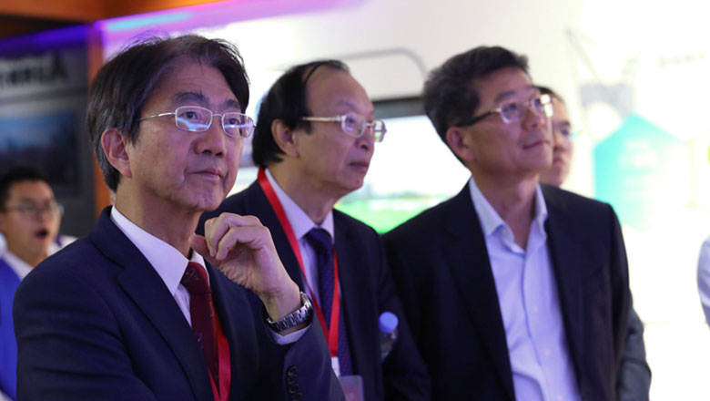 [新华网]院士企业行：两位院士到访97622国际游戏股份